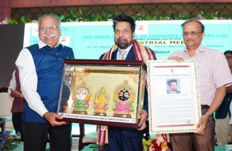 UCCIL Pats OSL Chief’s Visionary Leadership, Humanitarian Acts; Honours With Highest Award