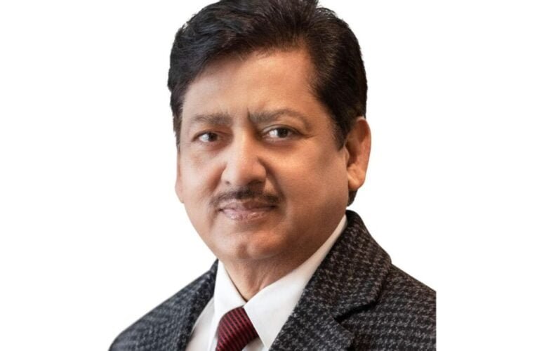 Dr. Sanjay Chaudhary was honoured with the Ophthalmologist of the Year award 2023