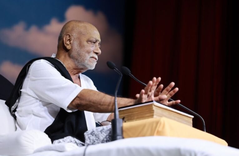 Garuda of Ramayana takes flight in Langkawi Katha of Morari Bapu   