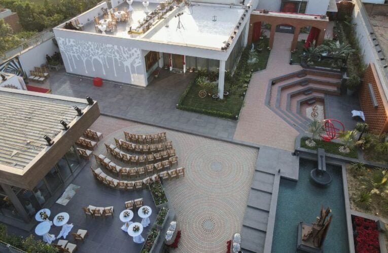 Bespoke Art Gallery: A Haven for Emerging and Established Artists