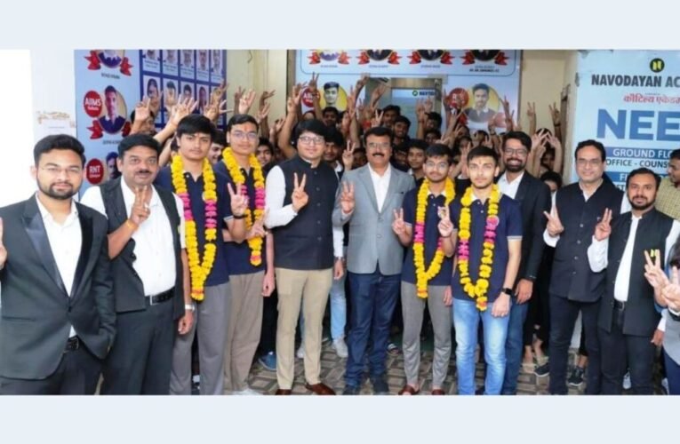 Navodayan Academy outshines in IIT-JEE main results
