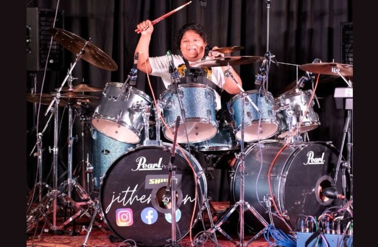 11-year-old musical prodigy Jithen Arun performs for the cardiac-primos of India