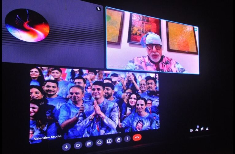 Bollywood Legend Amitabh Bachchan first time Virtually attends his spectacular 81st Birthday celebration hosted by his Surat Industrialist fan Sunil Shah