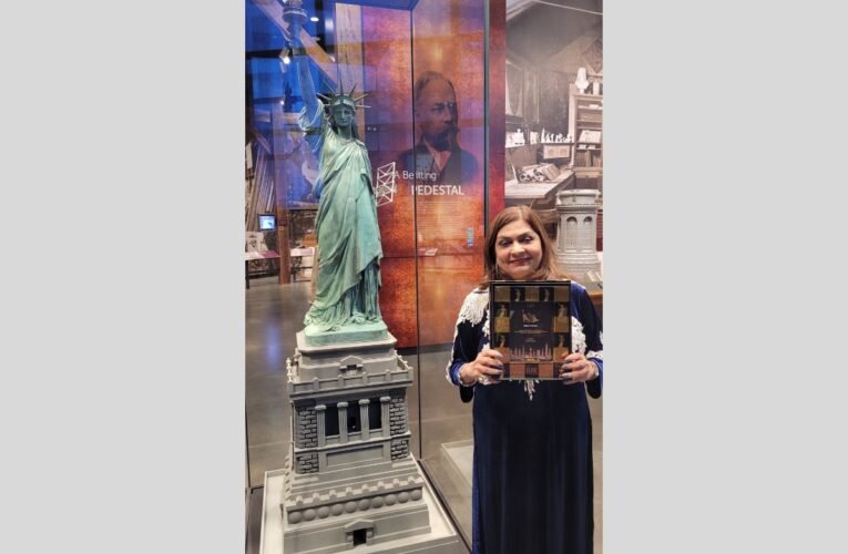 Sima Taparia Receives Elite Most Influential Indian Award at Statue of Liberty in New York